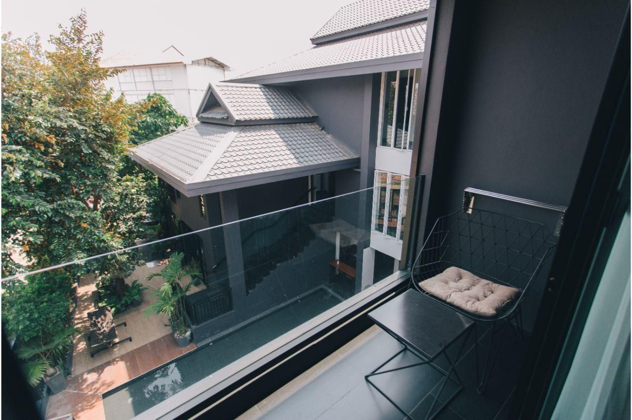 Standard Double Room (King Bed)