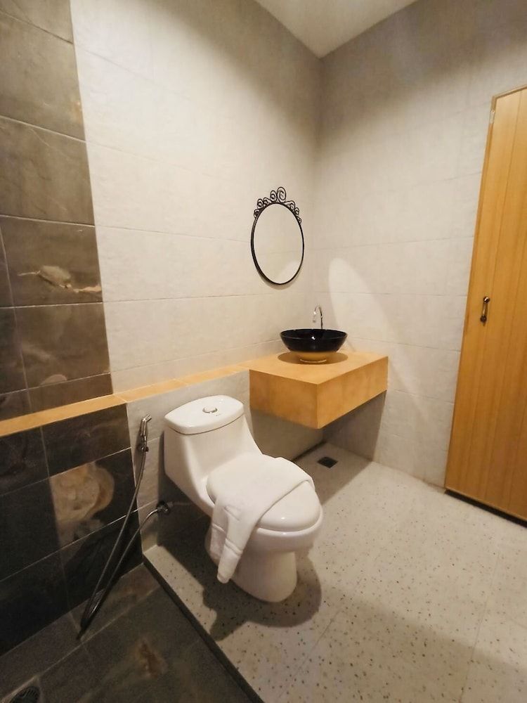 WangPla Villa Resort Tower Double Room 9