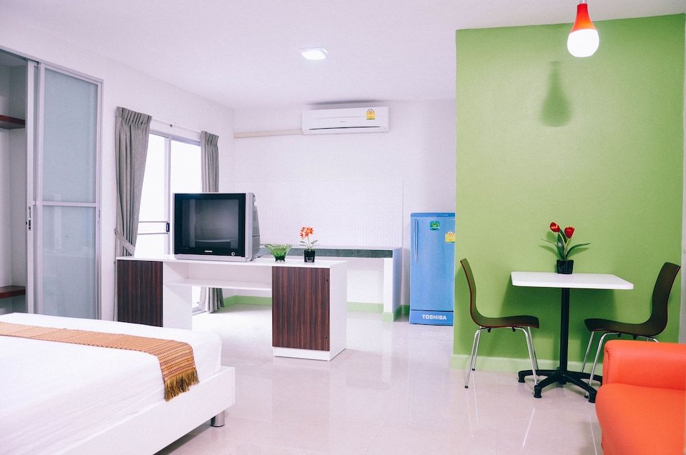 Golden On-nut Superior Room 7