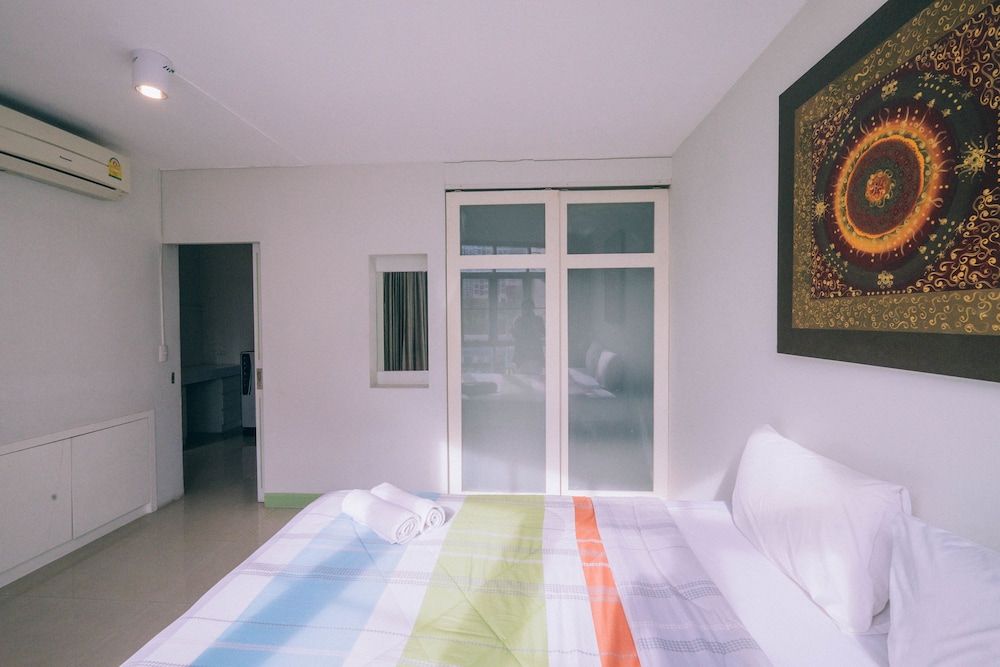 Golden On-nut Deluxe Room 2