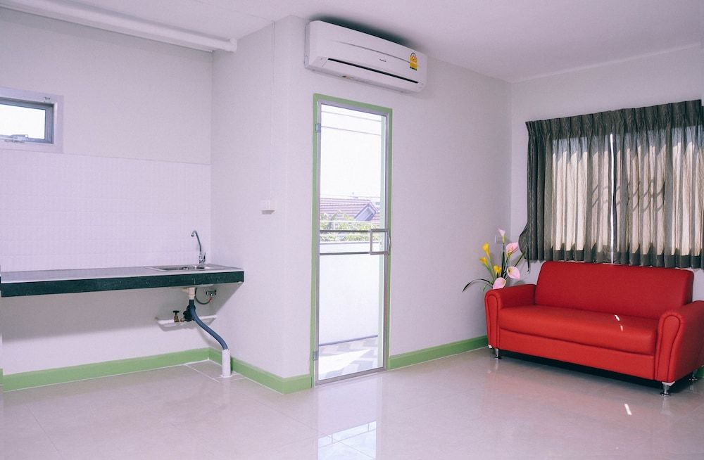 Golden On-nut Luxury Room 8