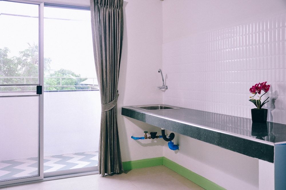 Golden On-nut Superior Room 5