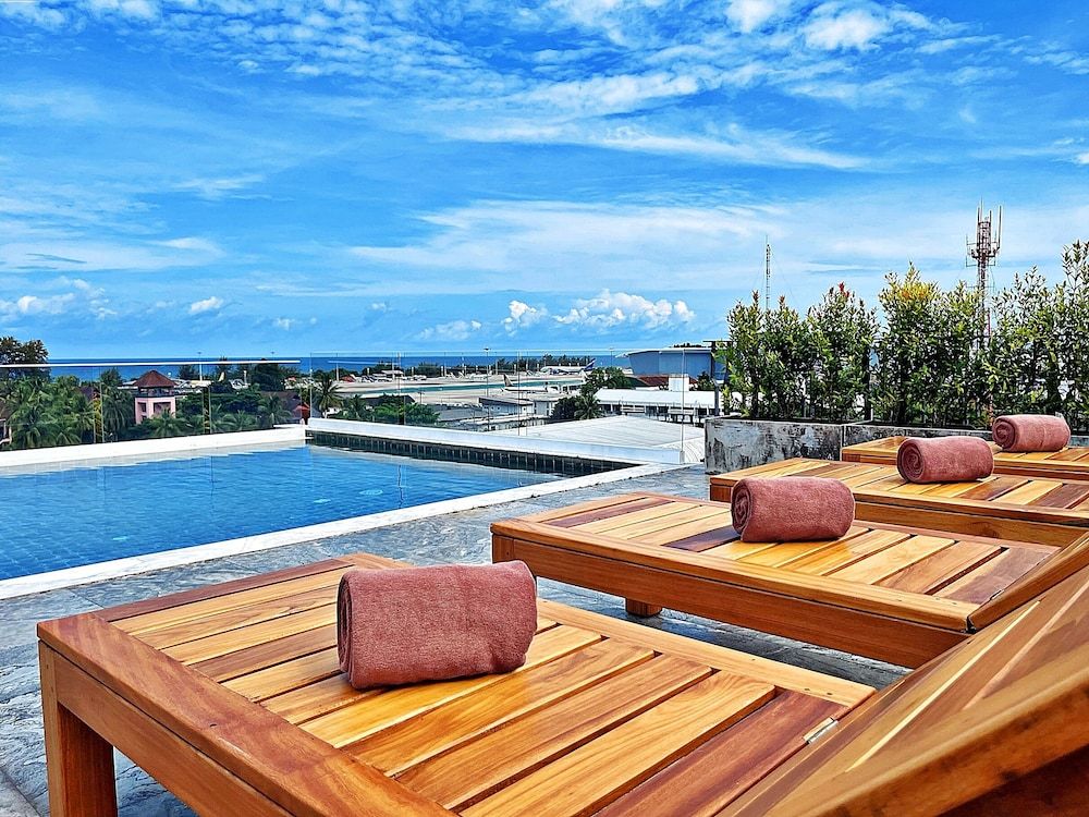 undefined The Sixteenth Naiyang Beach Hotel