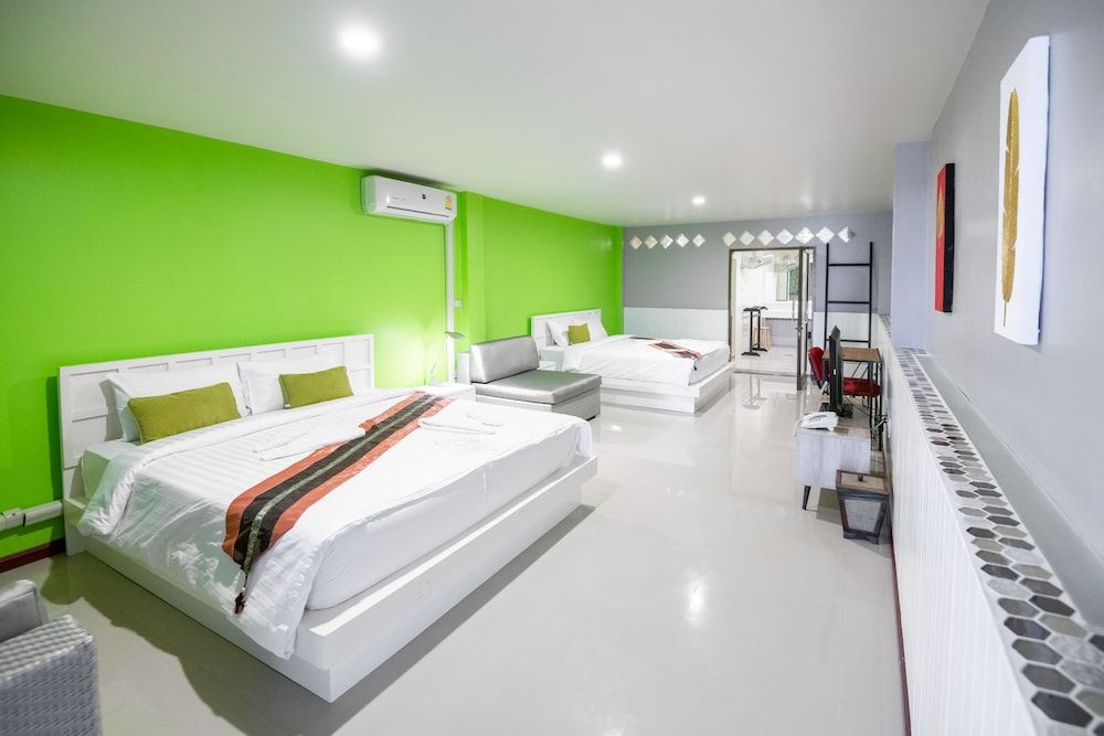 Talay Sai Hotel Executive family room 2