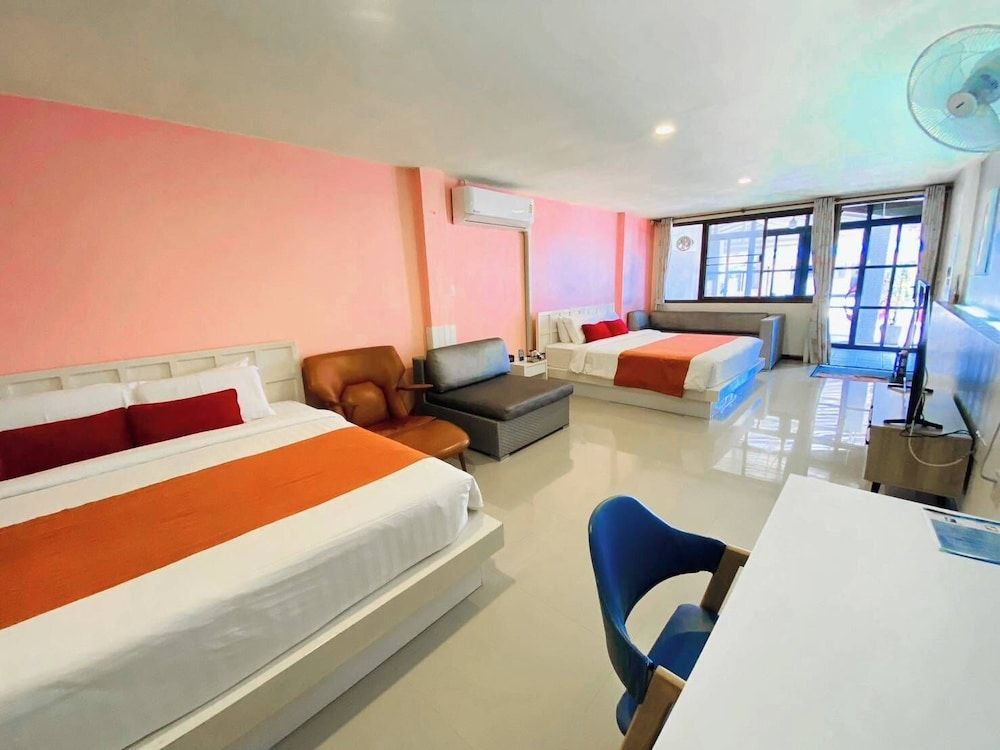 Talay Sai Hotel Executive family room 6