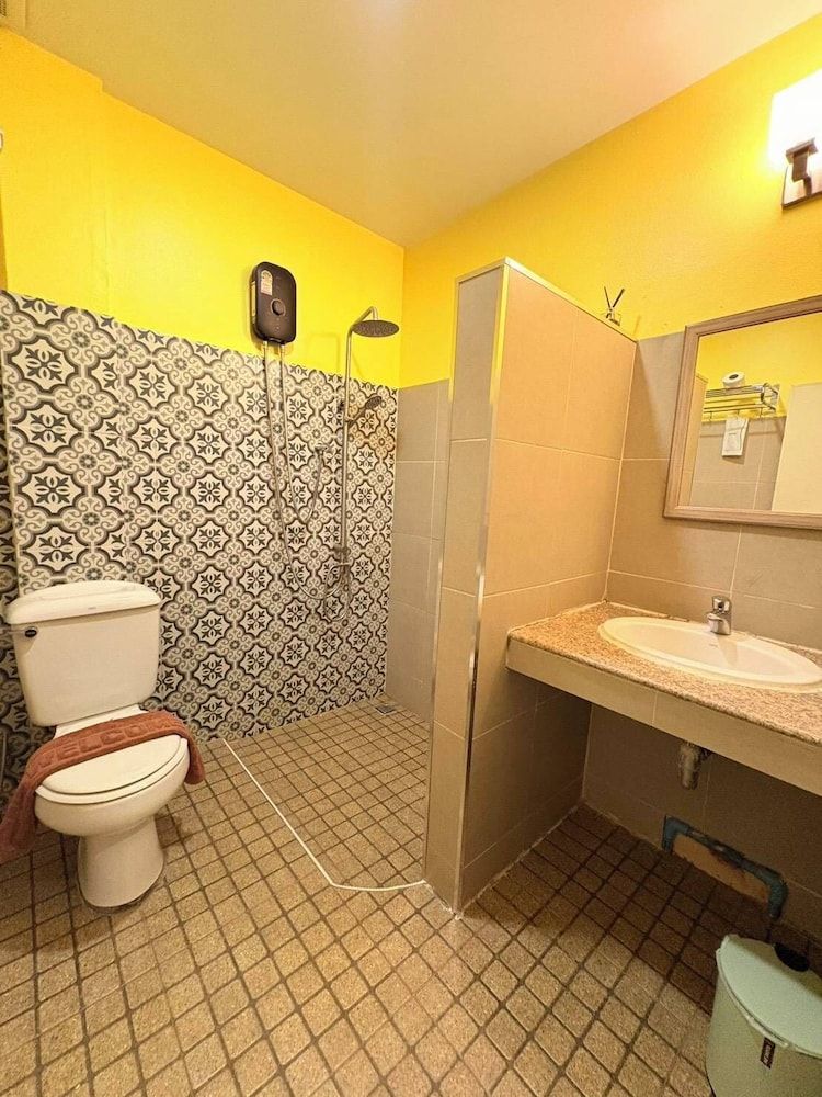 Talay Sai Hotel Standard Twin 8