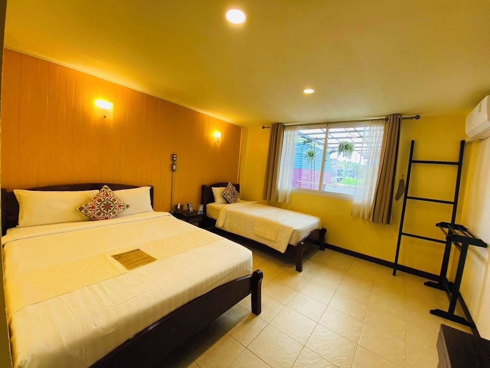 Talay Sai Hotel Standard Twin