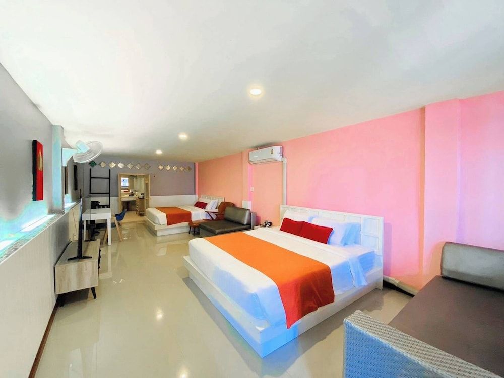 Talay Sai Hotel Executive family room 5
