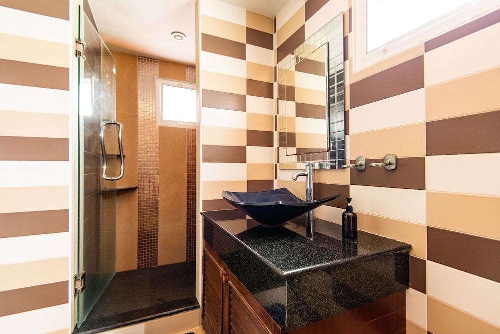 BGW Phuket - Hostel Standard Shared Dormitory, Mixed Dorm, Non Smoking 2