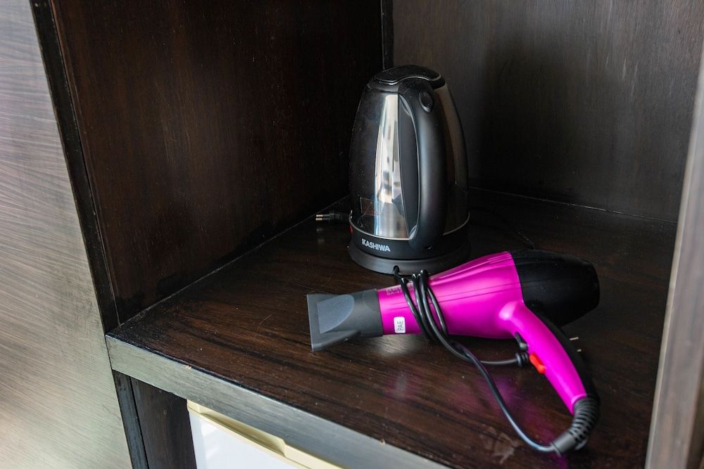 BGW Phuket - Hostel Economy Double Room 8