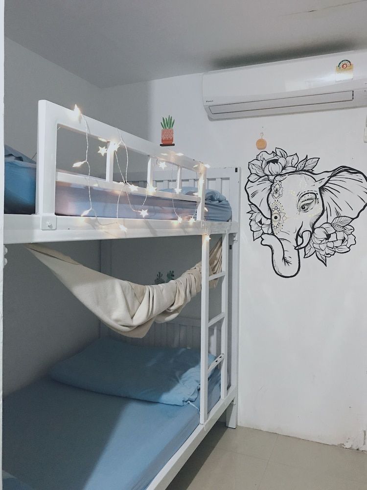 1Sabai Hostel Standard Room, Mixed Dorm 2