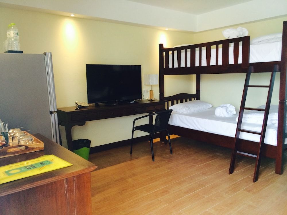 undefined Baan Sang Singh 10