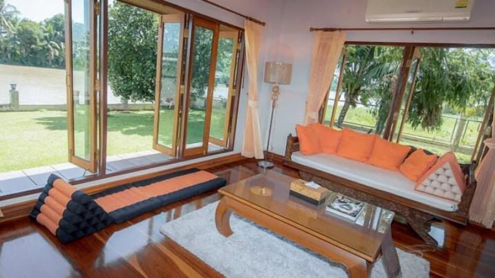 Tharnrarin Villa Suphan Buri River View Villa 3