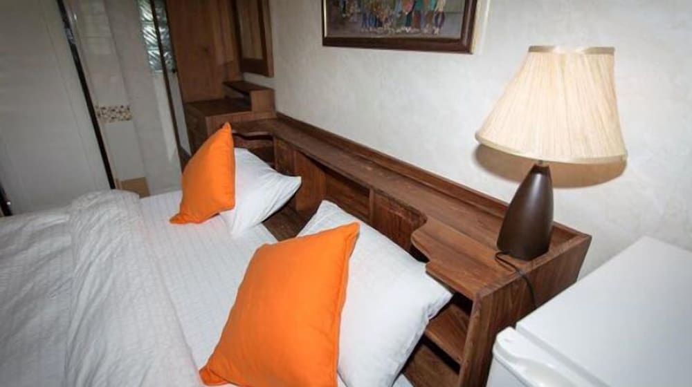 Tharnrarin Villa Suphan Buri Superior Room 6