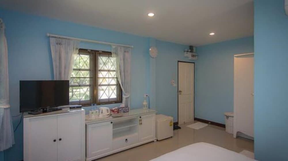 Tharnrarin Villa Suphan Buri Superior Room 12