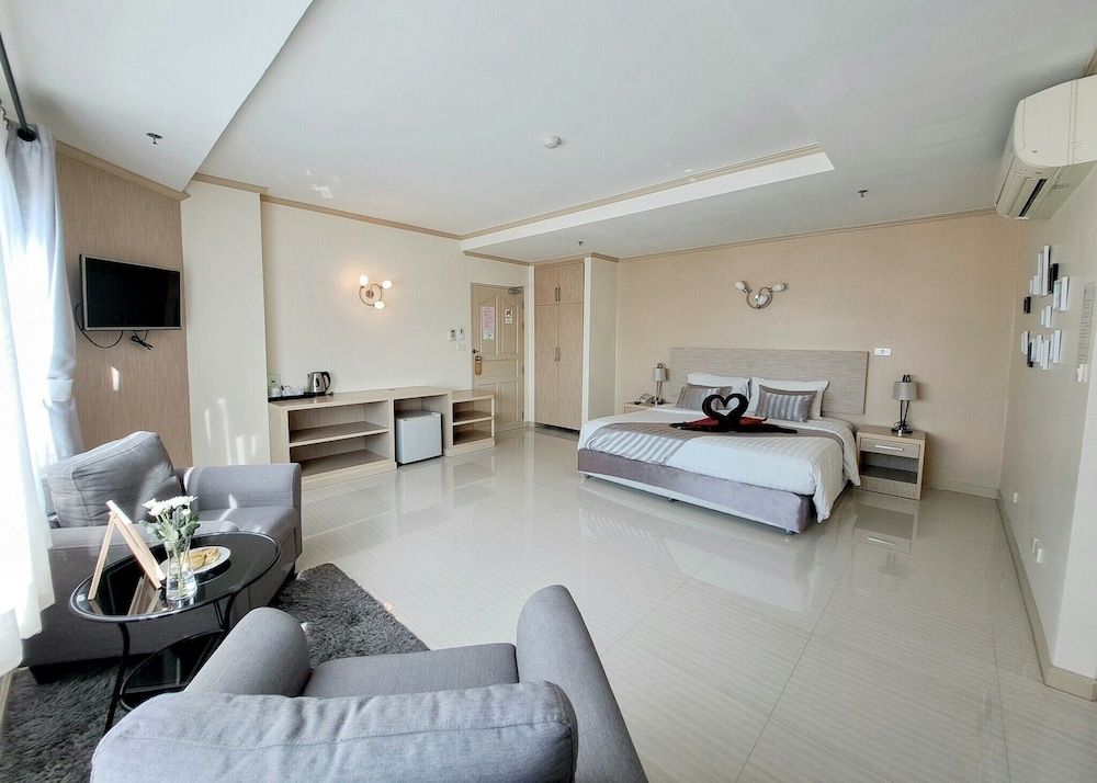 Thipurai city hotel Junior Double Room 3