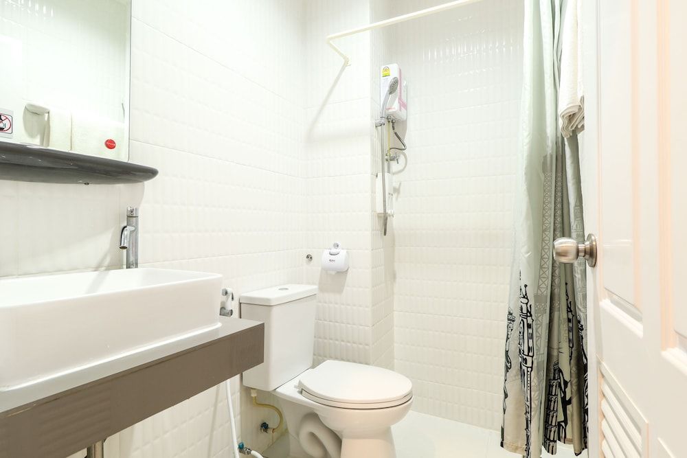 The Battery Park Midtown Boutique Standard Double Room 5