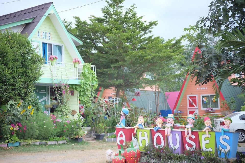 undefined A Houses Homestay 5