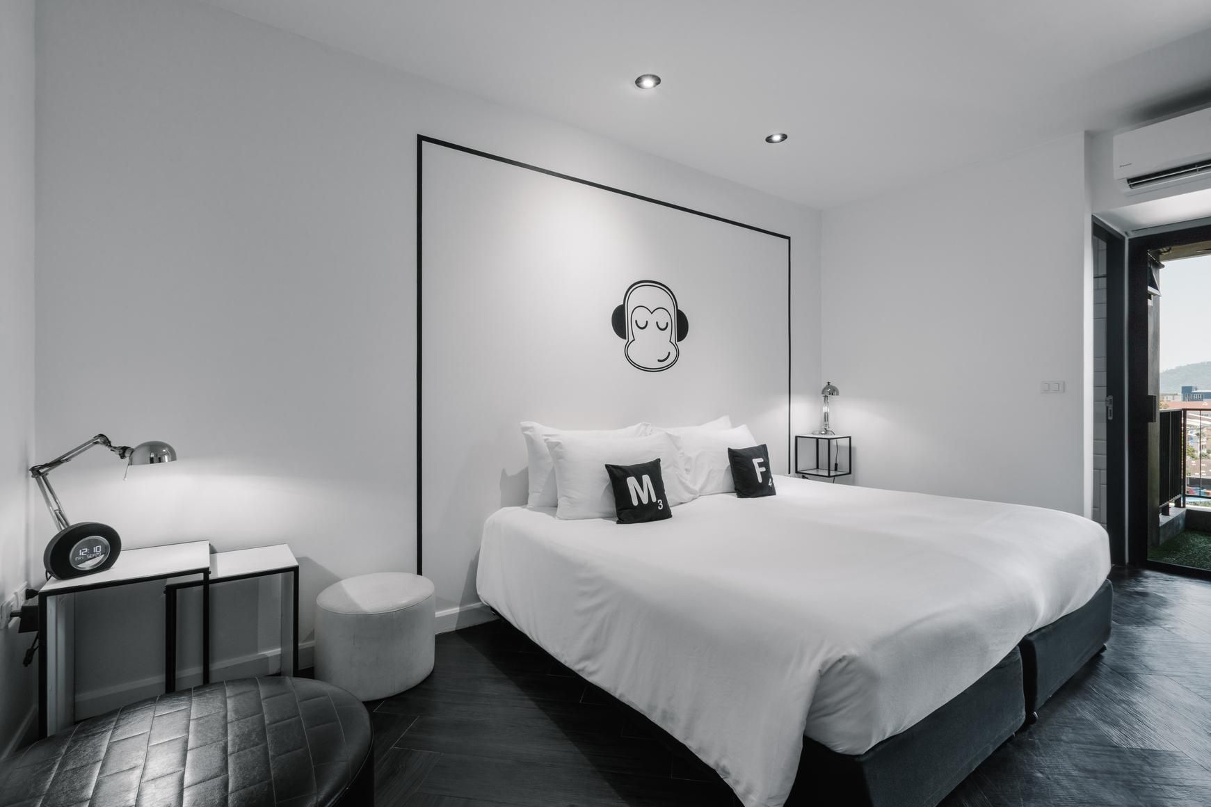 Deluxe King Bed Room