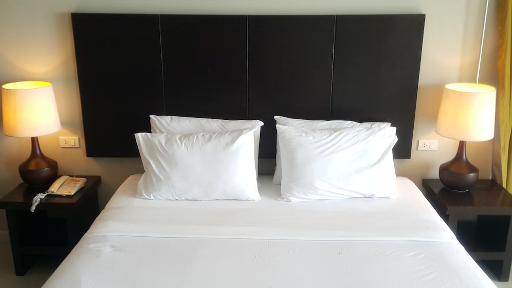 Summer Spring Hotel Suite, Sea View 5