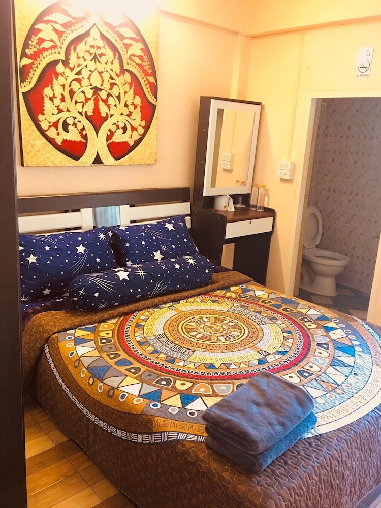 Suansin Art Garden Standard Double Room 14