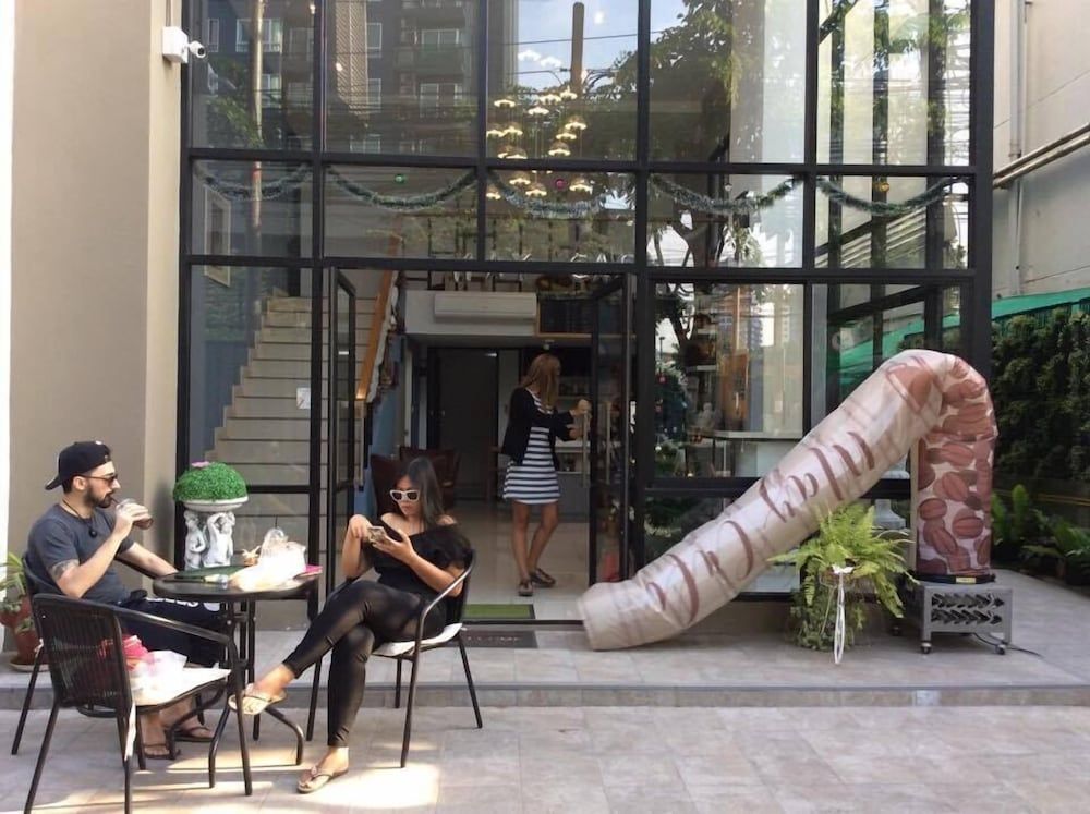 Coffee shop