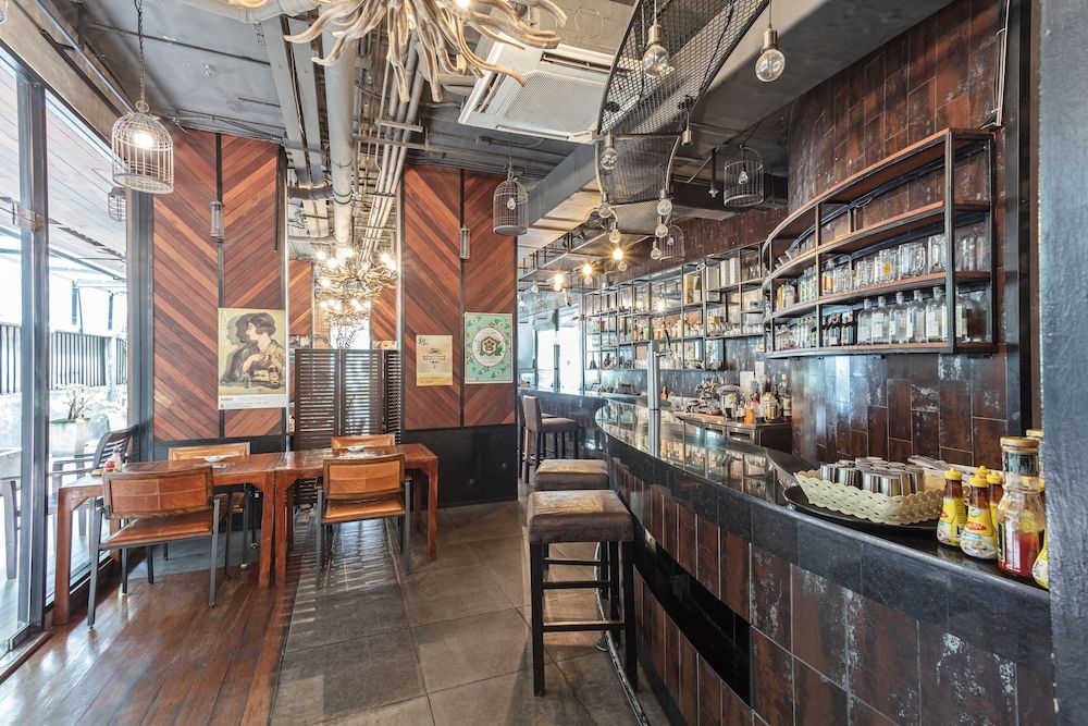 undefined Adelphi Forty-Nine 10