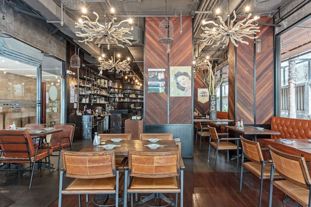 undefined Adelphi Forty-Nine 4