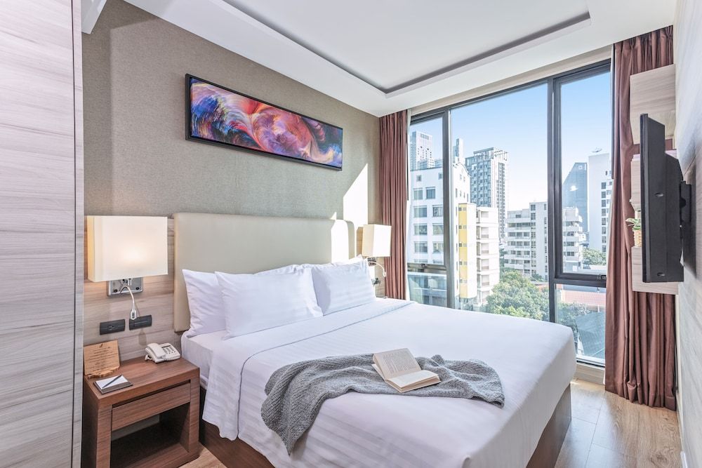 undefined Adelphi Forty-Nine