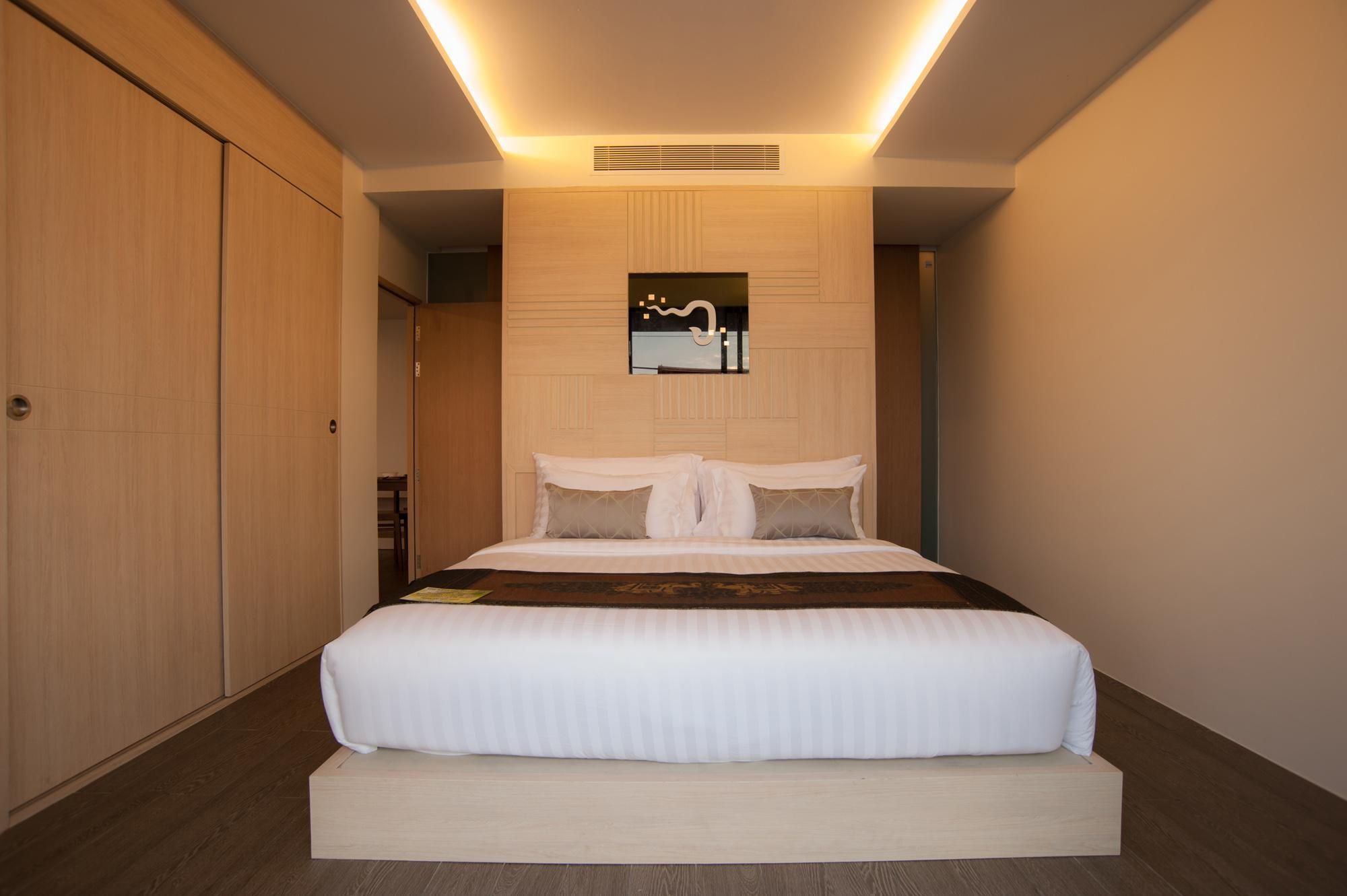 undefined The Erawan Koh Chang 3