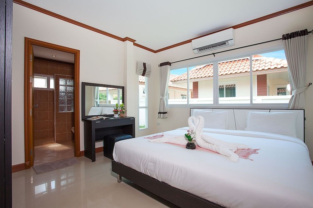 Deluxe Suite, 2 Bedrooms, Ground Floor