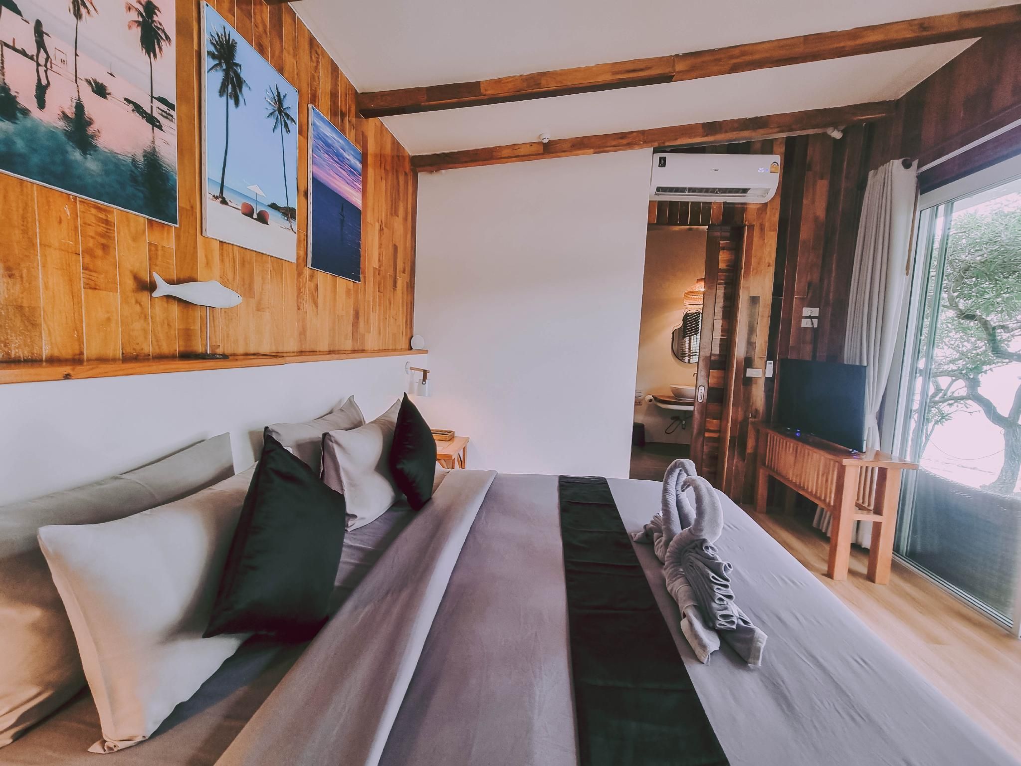 King Deluxe Sea View High Floor