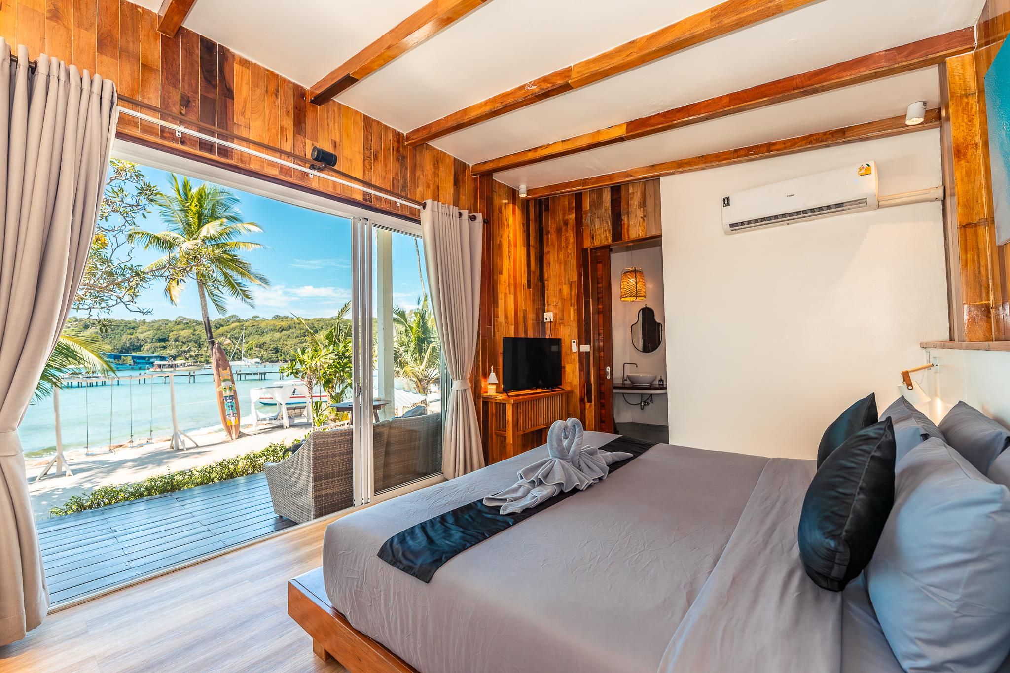 Deluxe Sea View