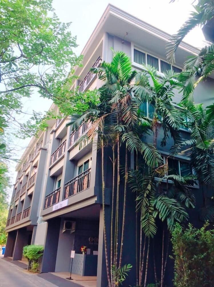 undefined 14Resort 7