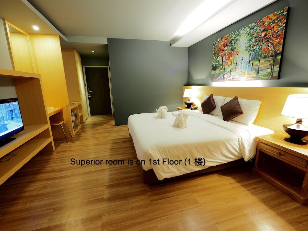 Le Naview @Prasingh Superior King - First Floor