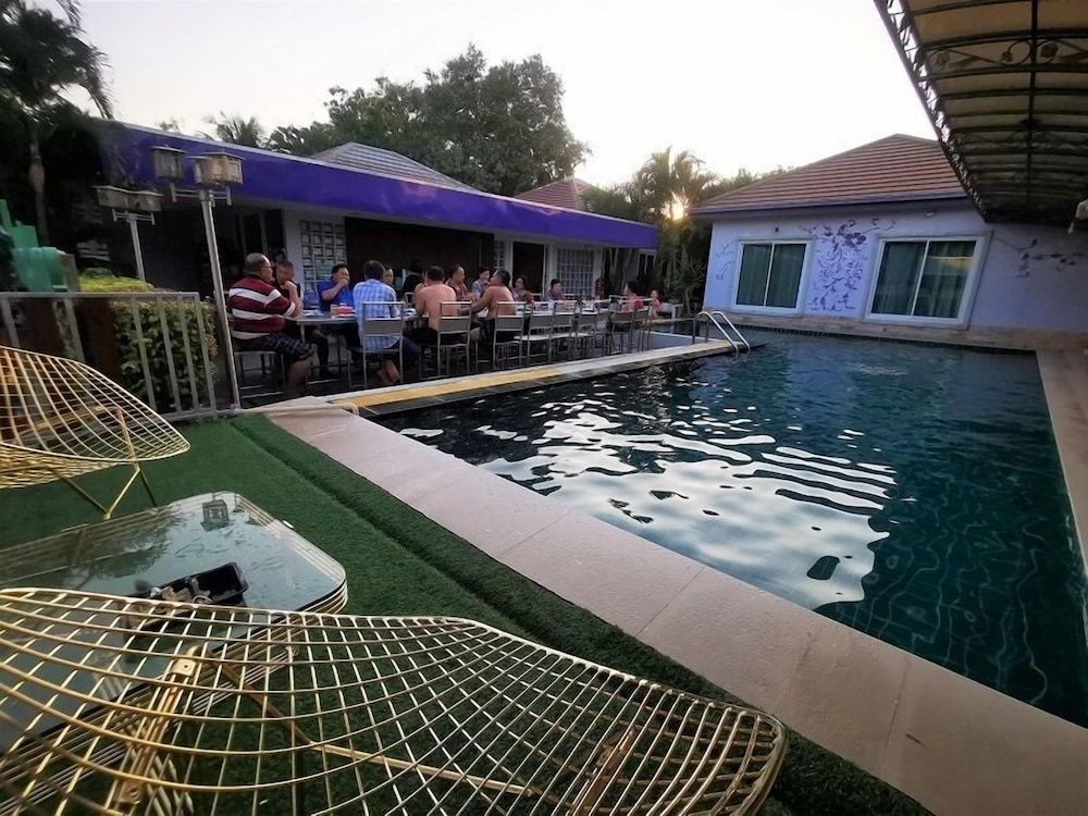 undefined Head Rock Home 6