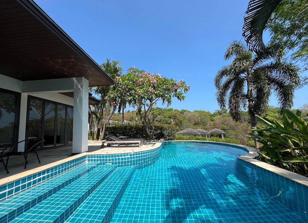 undefined Baan Eng Fah 10