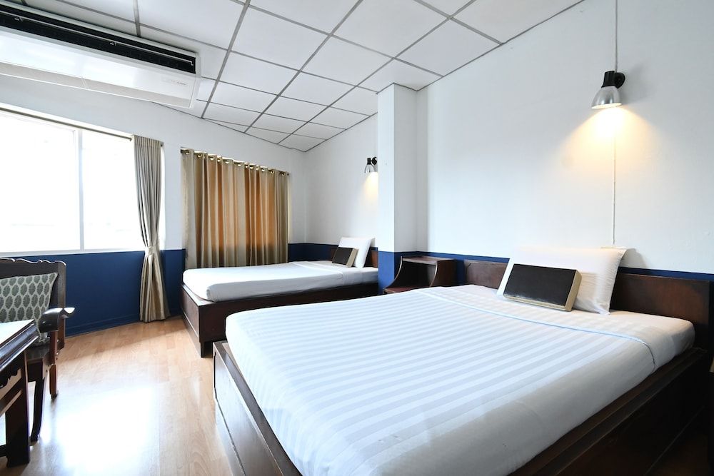 undefined The Krungkasem Srikrung Hotel