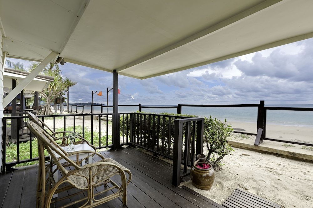 Nakara Long Beach Resort Double or Twin Room, Beachfront 7