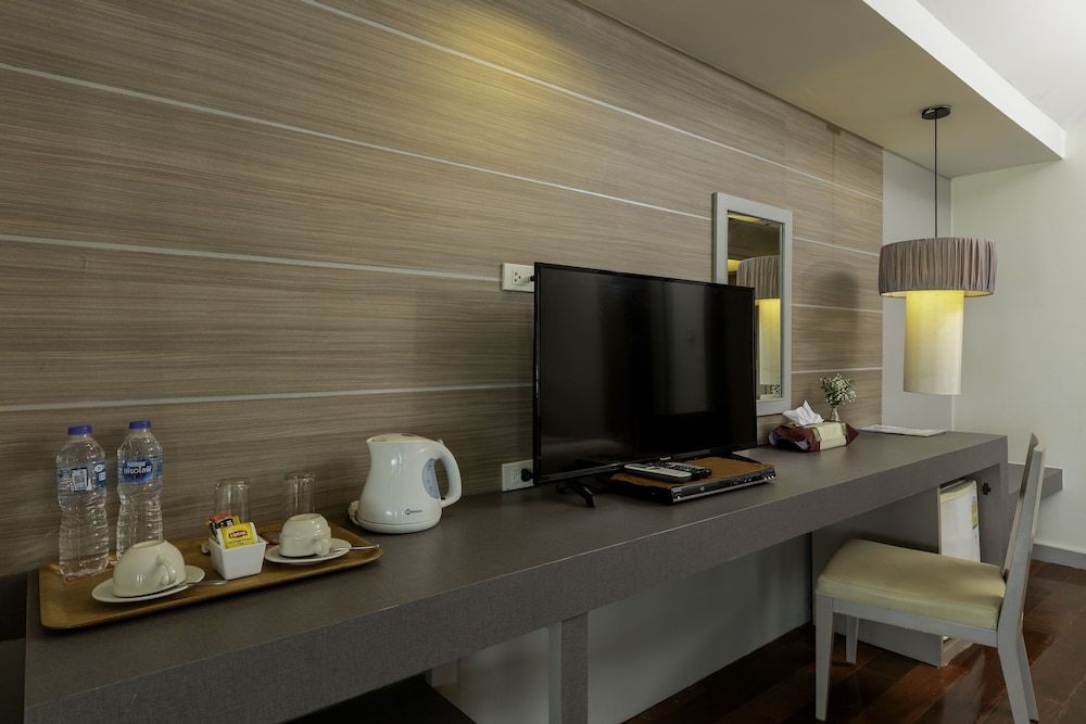 Nakara Long Beach Resort Double or Twin Room, Beachfront 12