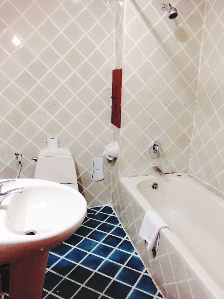 Kata Minta Phuket Deluxe Room 3