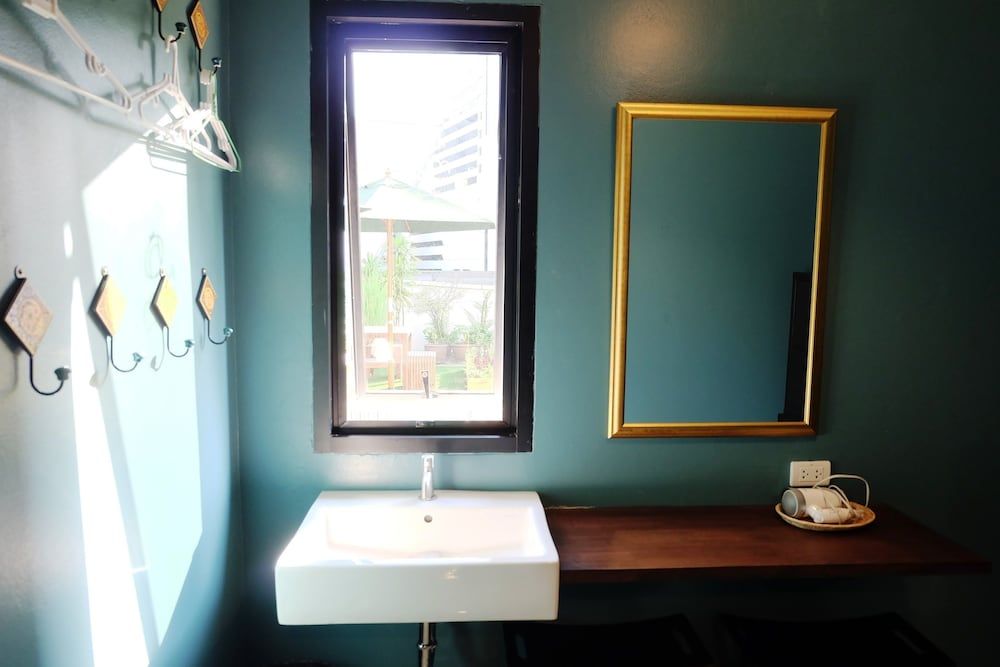 Hom hostel & cooking club 8 Bed Mixed Dorm 16