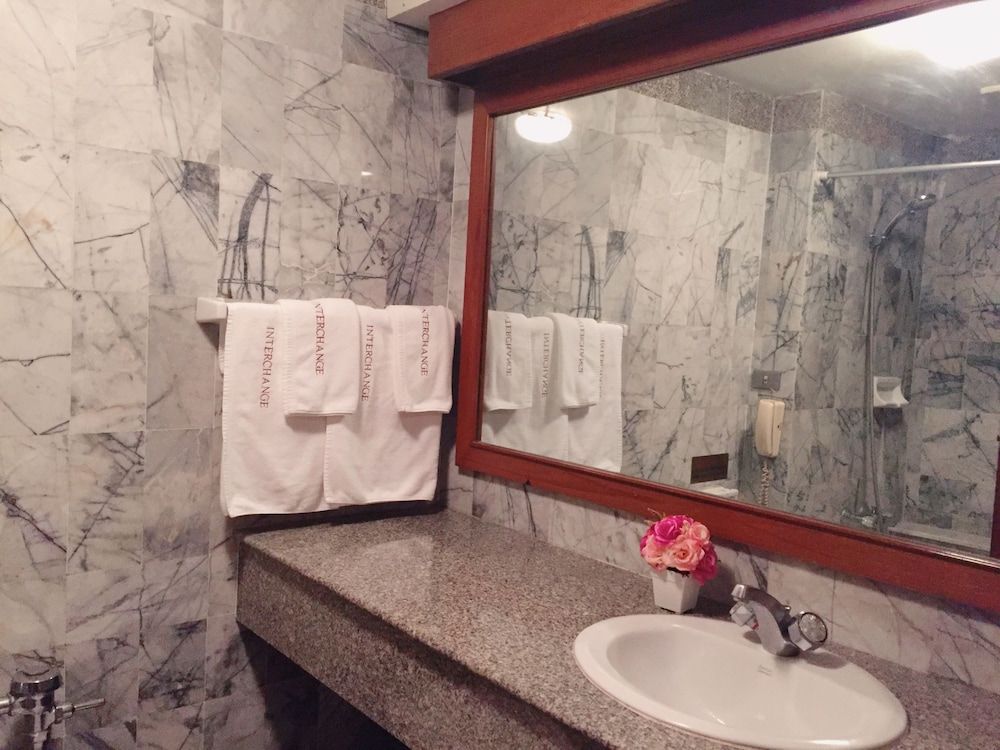 Interchange Tower Serviced Apartment Deluxe Double or Twin Room, 1 Double or 2 Twin Beds, City View 10