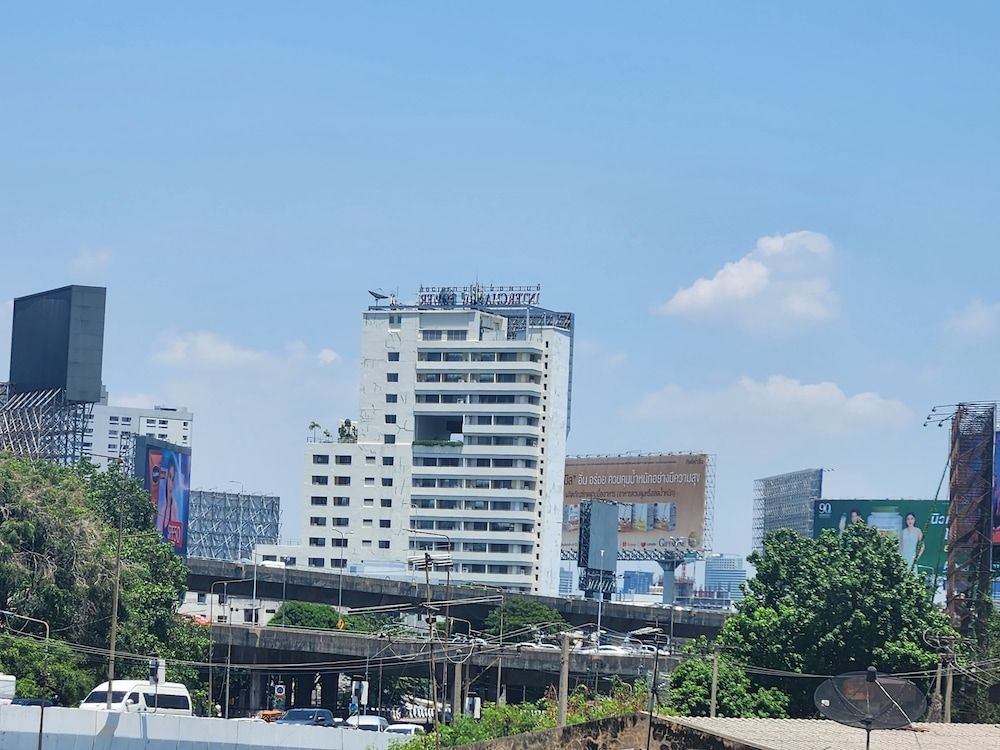 undefined Interchange Tower Serviced Apartment 9