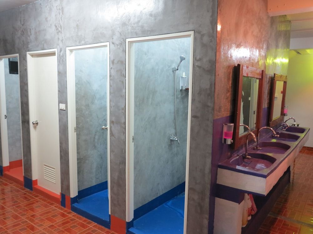 Jellybean Krabi Inn - Hostel 6 Bed A/C Female Dorm 3