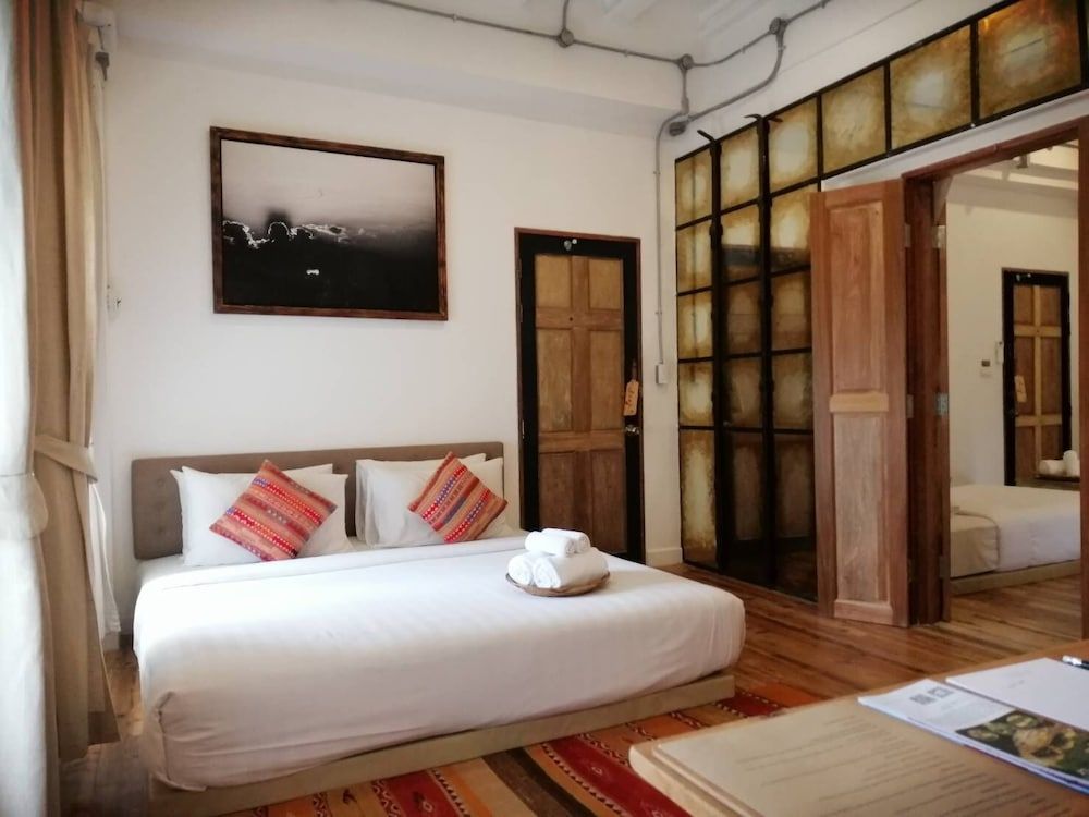 undefined Hotel YaYee 10