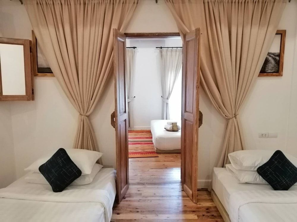 undefined Hotel YaYee 8