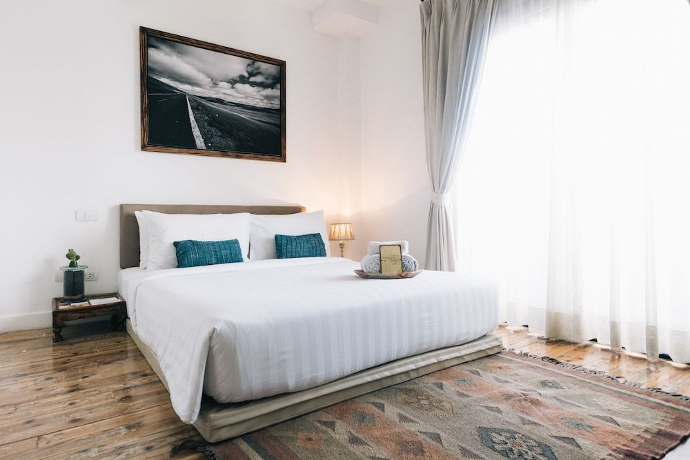 Hotel YaYee Cozy Small Room Only