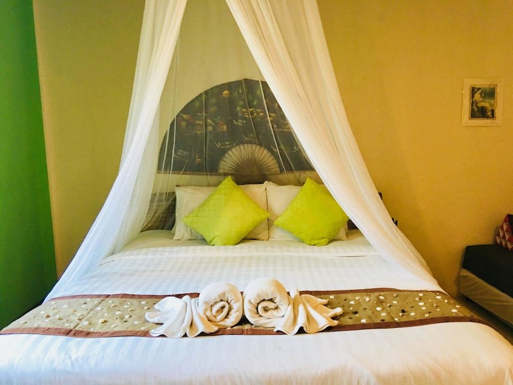Deluxe Double Room, Garden Area