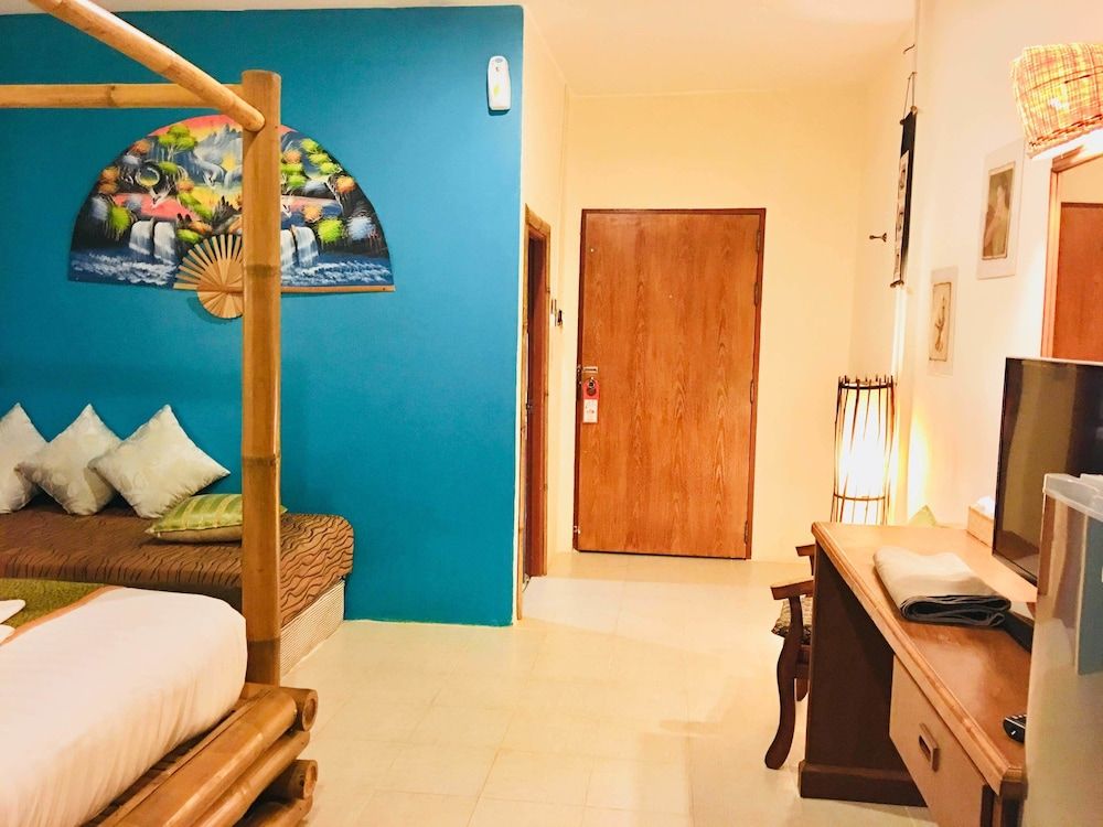 Superior Double Room, 1 King Bed, Garden View, Garden Area